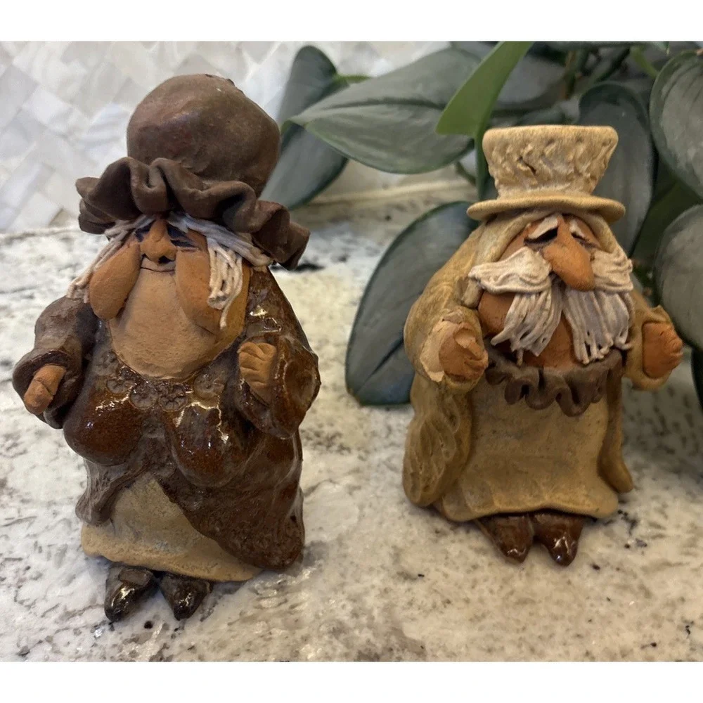 VTG Homemade Studio Pottery Folk Art Old Couple Salt & Pepper Shaker Rustic Pair
